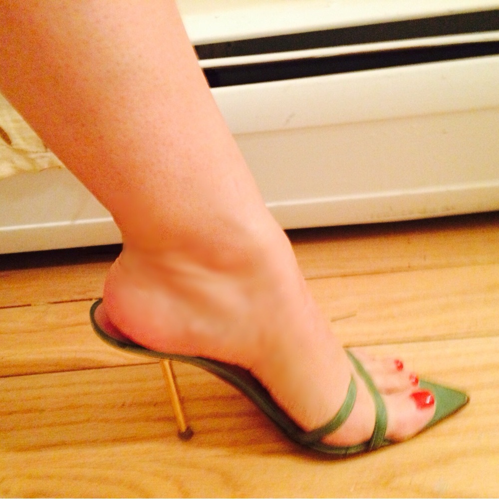 Gianvito Rossi Green Strappy Pointed-Toe Stiletto Mule